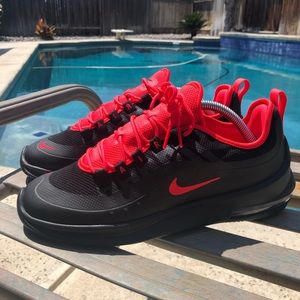 NEW Nike Air Max Axis